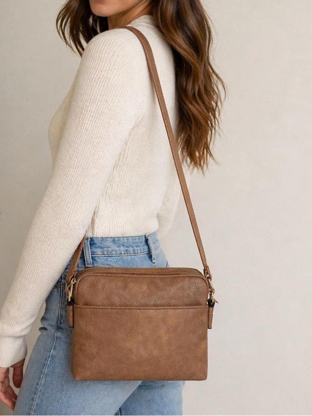 Classic Tan Brown Crossbody Bag for Women Versatile Everyday Shoulder Bag